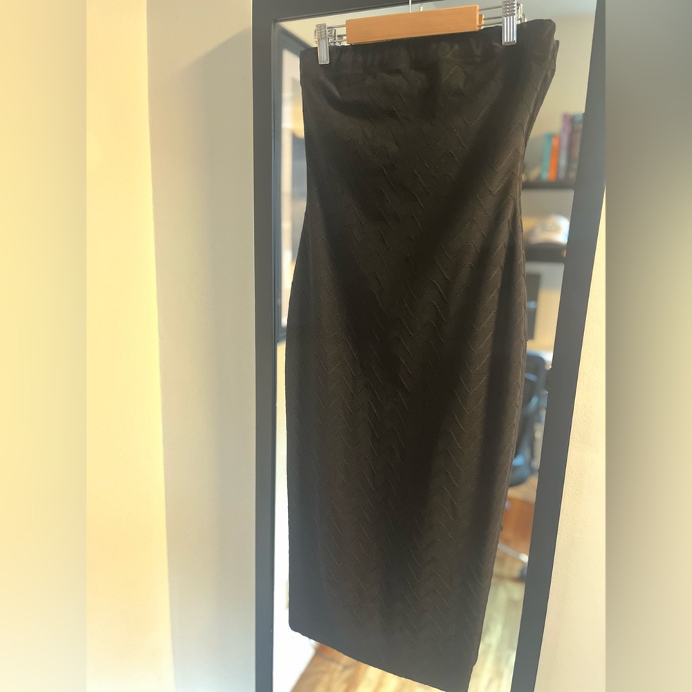 Elegant Black Tube Dress
